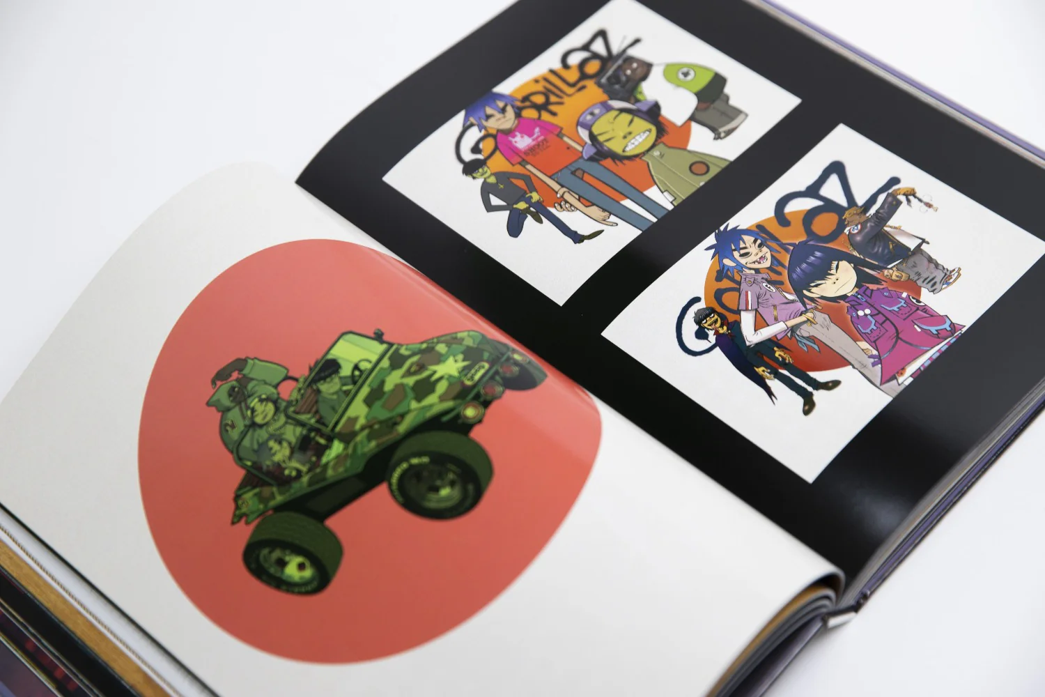 Gorillaz Almanac - Oversized Edition Book - 17 x 12 inches! - Image 3